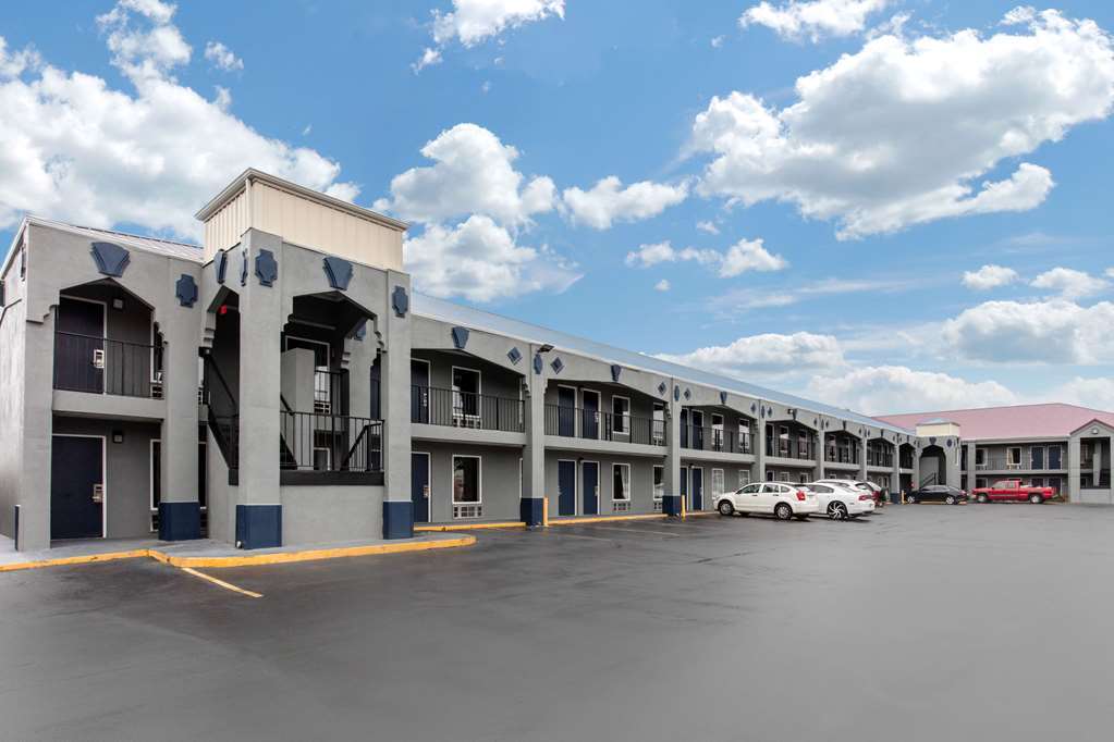 Days Inn - Manchester Exterior foto